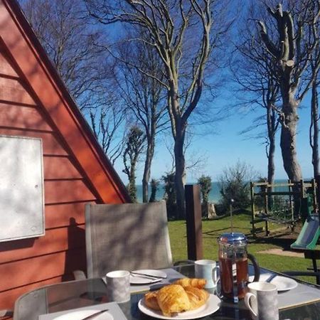Escape To A Clifftop Chalet With Pool And Tennis Onsite - 1A Kingsdown Holiday Park Luaran gambar