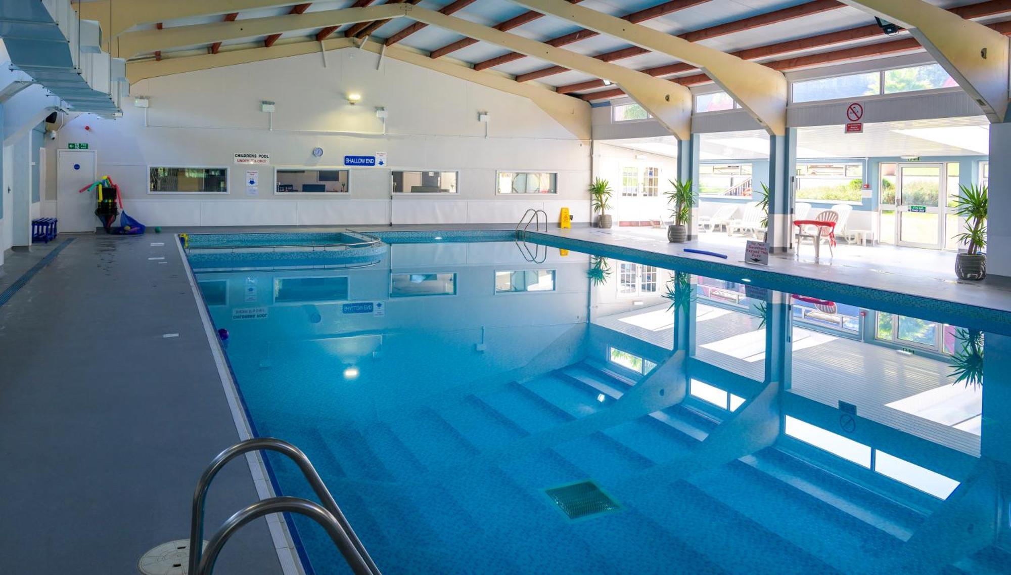 Escape To A Clifftop Chalet With Pool And Tennis Onsite - 1A Kingsdown Holiday Park Luaran gambar